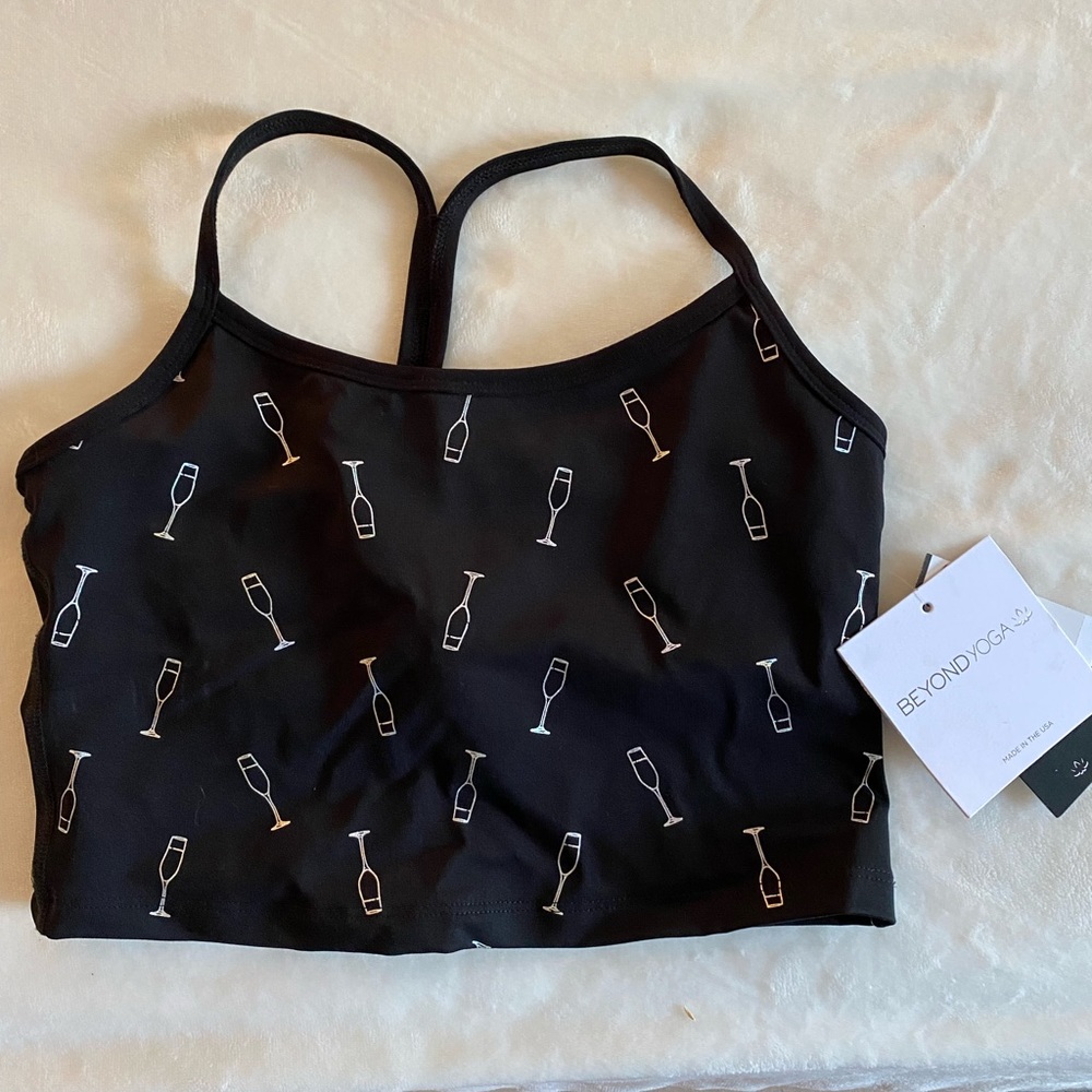 Beyond Yoga Champagne top size small NWT